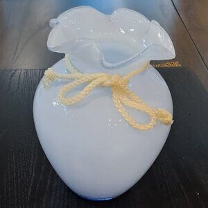 Stunning Vintage 5" Hand Blown Light Blue Art Glass Vase w/Ruffle Edge